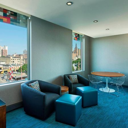 Aloft Hotel Milwaukee Downtown Extérieur photo