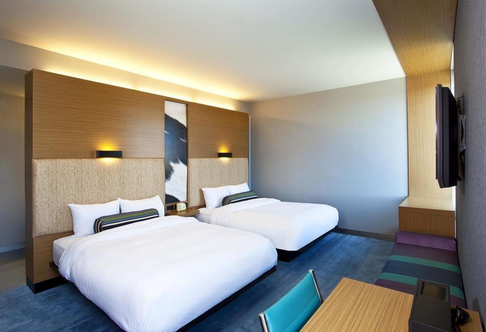Aloft Hotel Milwaukee Downtown Extérieur photo