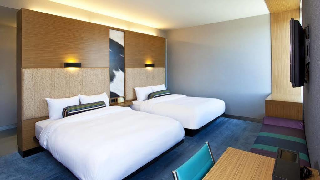 Aloft Hotel Milwaukee Downtown Extérieur photo